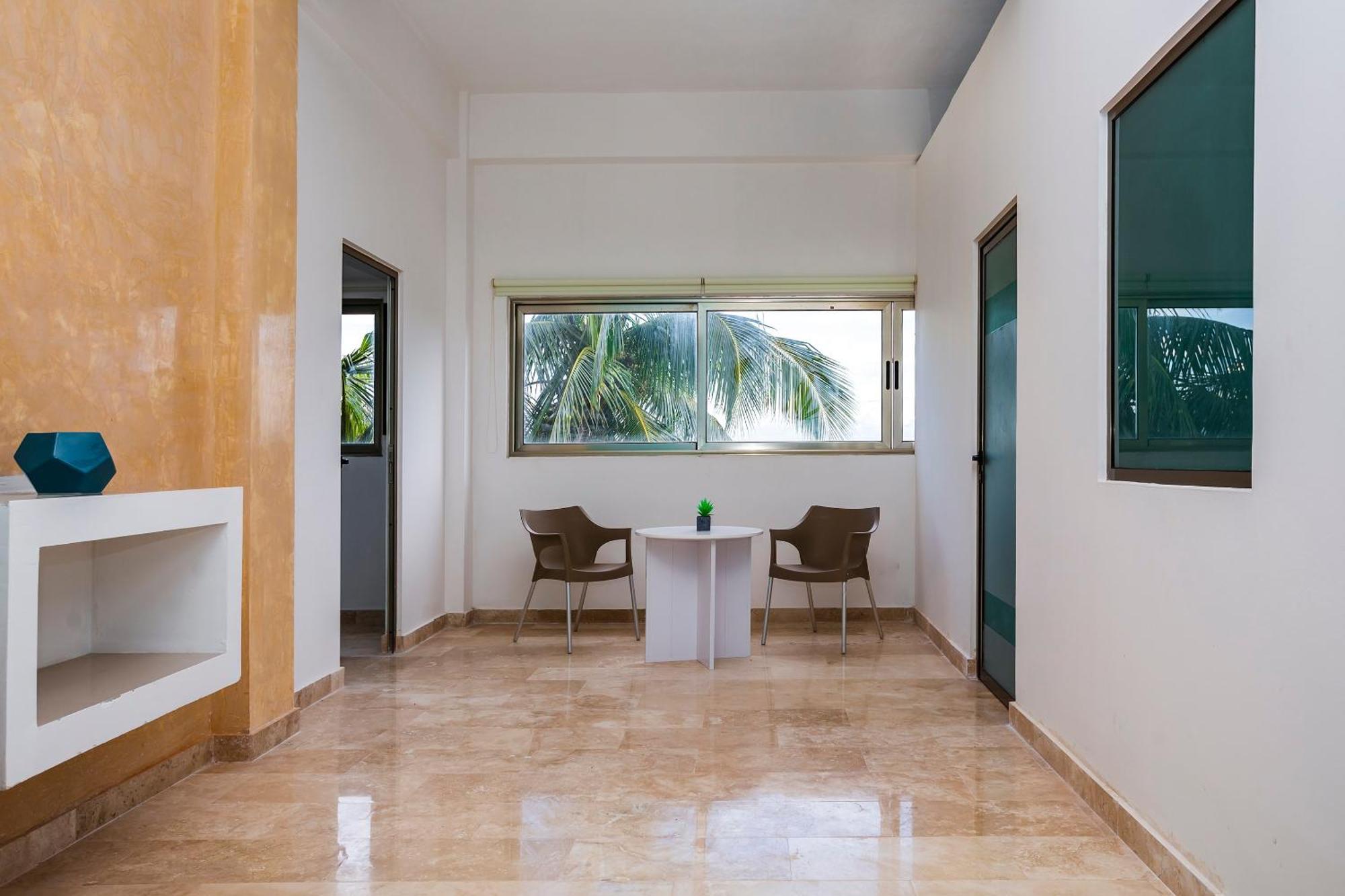 Capital O Cancun International Airport 24 7 Εξωτερικό φωτογραφία