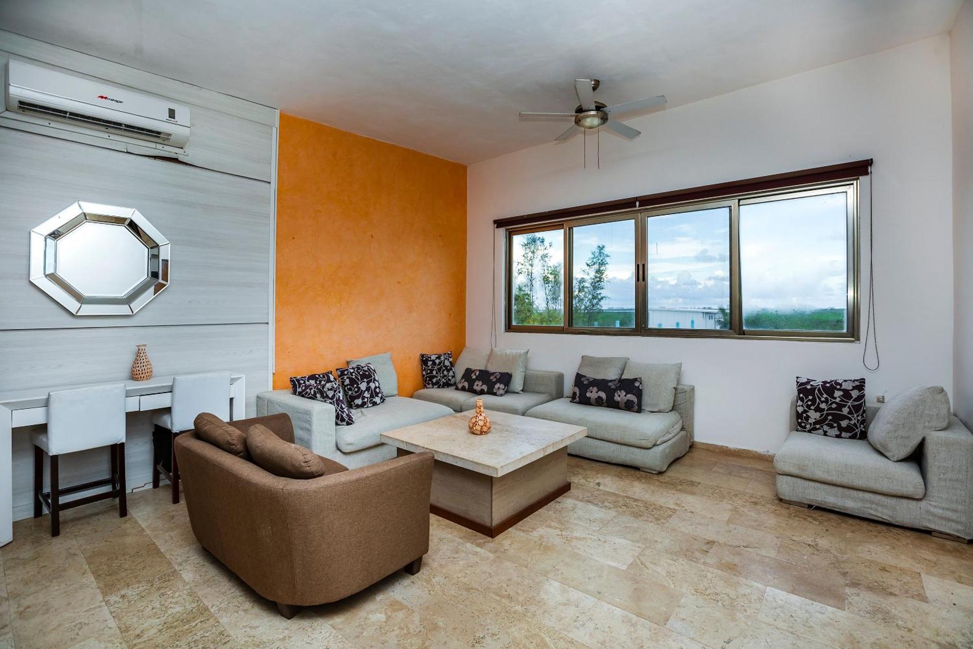 Capital O Cancun International Airport 24 7 Εξωτερικό φωτογραφία